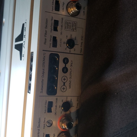 JL Audio 500/5 five channel system amplifier. - Picture 2 of 7